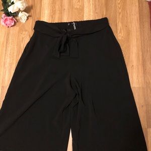 Forever21 high waisted black pants wide legs